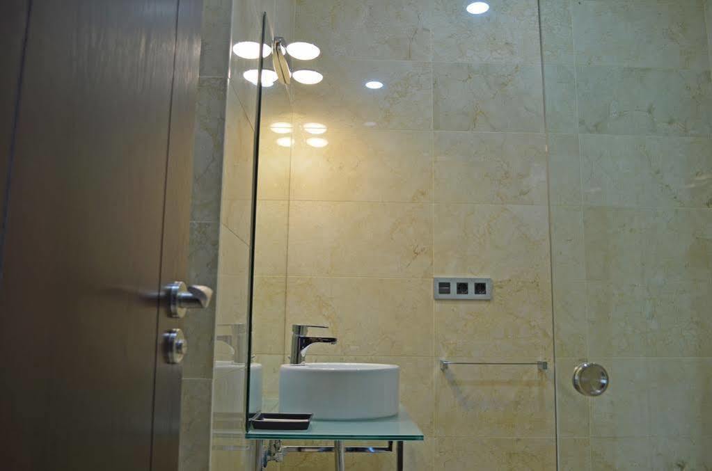 Siloe Plaza Apartment Granada Luaran gambar